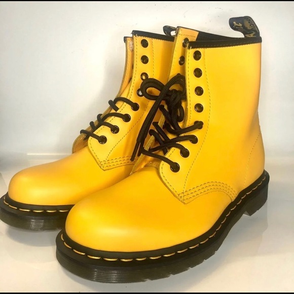 Dr. Martens 1460 8-Eye Lace Up Boot - Picture 1 of 5